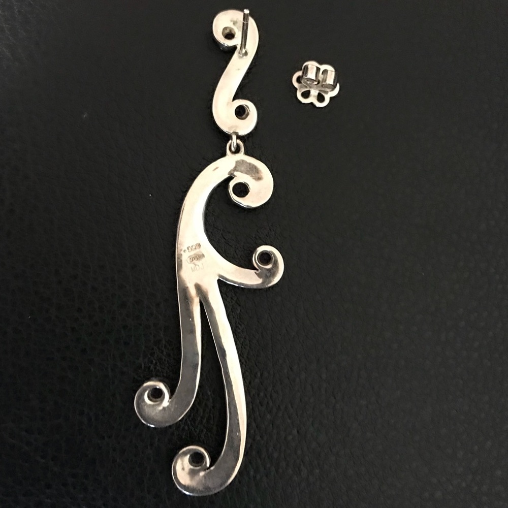New! 925 Gorgeous Pendant and Earrings Set - Picture 5 of 5